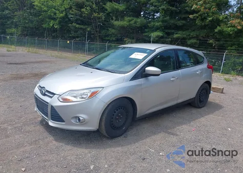 2012 Ford Focus Se из США, поврежденный, VIN 1FAHP3K24CL302737